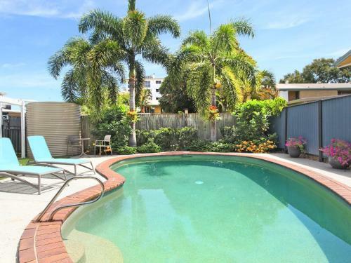Broadwater Quays 5 - Three Bedroom Water View Apartment, Only 2 Blocks From Mooloolaba Beach!