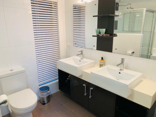 Bed & Breakfast The Silvermoon Villa-private Villa