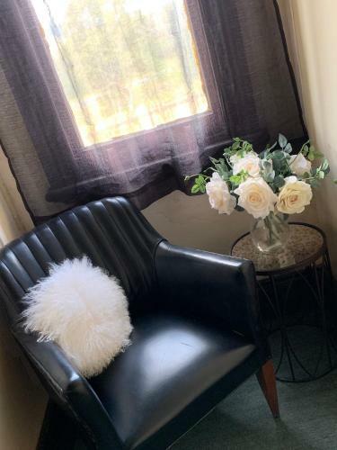 Grand Neath Hotel