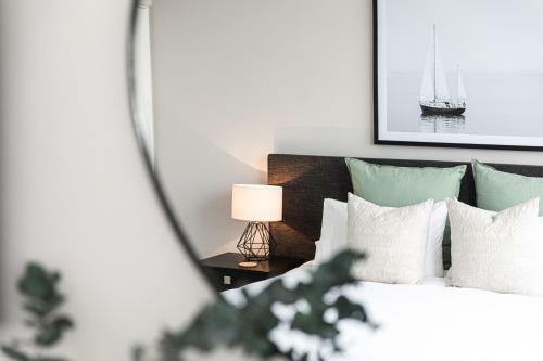 The Lure - Couples Apartment Oaks Nelson Bay