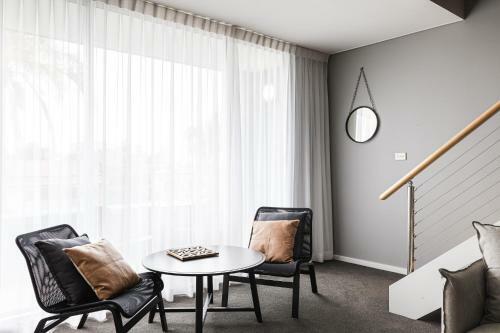 The Lure - Couples Apartment Oaks Nelson Bay