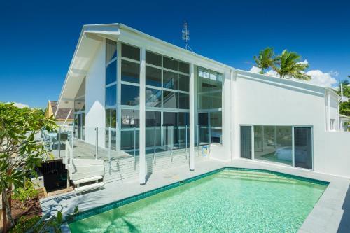 34 Cooran Court