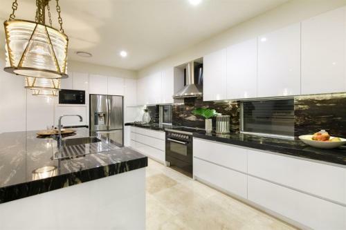Entertaining In Elegance, Noosaville