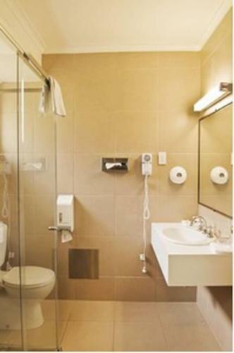Classic Twin-bed Room 1 In Oakleigh