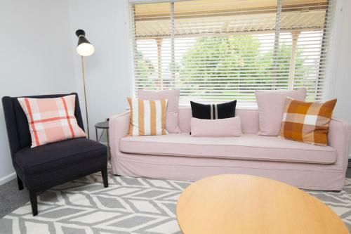 Villa Cadogan House Professionally Styled In Cbd