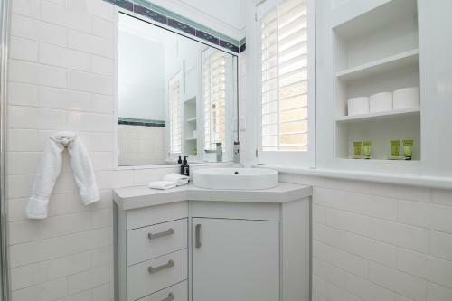 Villa The Oaks On March Stunning & Elegant Cbd Home