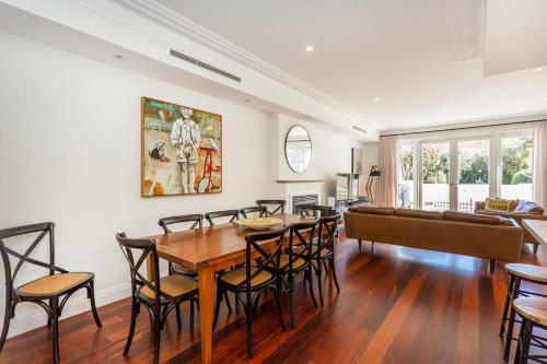 Villa Cottesloe Aqua Retreat - Executive Escapes