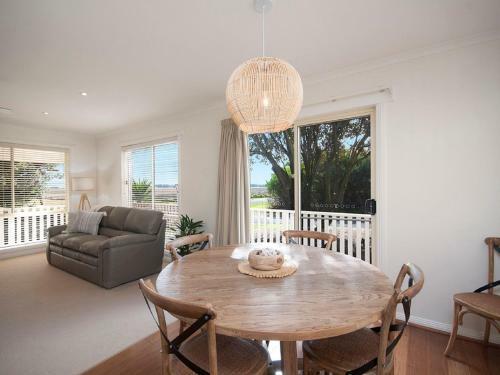 Banksia Beach House