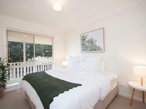 Banksia Beach House