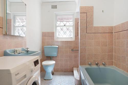 Charming Parkside Apartment In Quiet Area