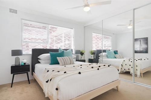 Charming Parkside Apartment In Quiet Area