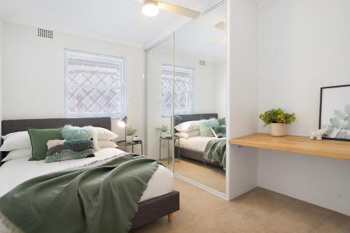 Charming Parkside Apartment In Quiet Area