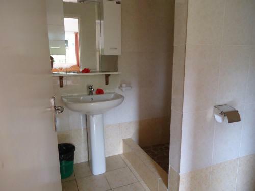 Hostal Chez Michellin Pensions Residence