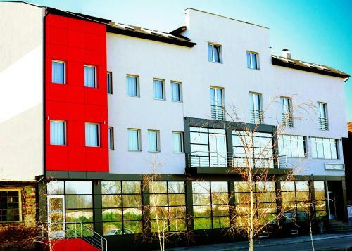 Hostal Garni Hotel Crystal Ice