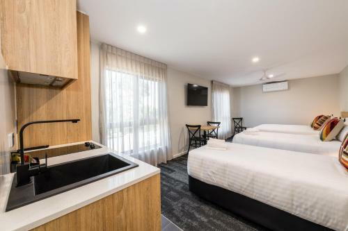 Avenue Motel Apartments