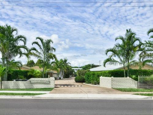 Harbour Court On The Bay