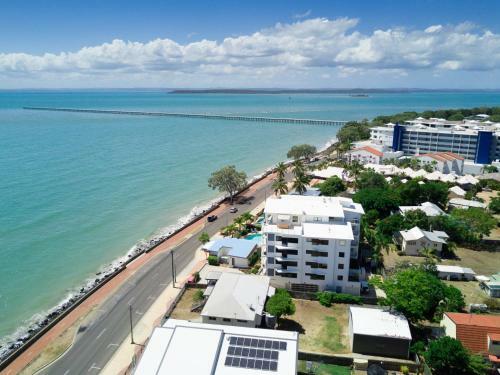 Apartamento Sublime Beachfront Queenslander On The Esplanade