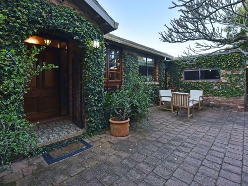 Wangi Waterfront Delight 4br Waterfront Reserve Home