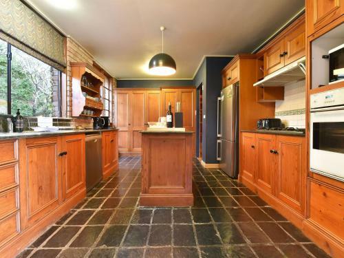Wangi Waterfront Delight 4br Waterfront Reserve Home