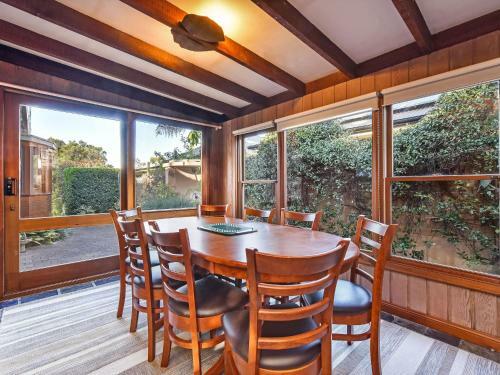 Wangi Waterfront Delight 4br Waterfront Reserve Home