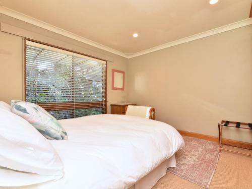 Wangi Waterfront Delight 4br Waterfront Reserve Home