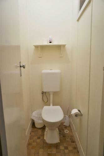 10 Tautog Street House And Unit - Separate Self-contained Unit