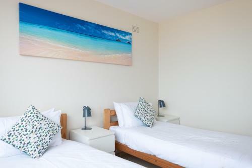 Beachside Apartment // 1 Minute To Towradgi Beach