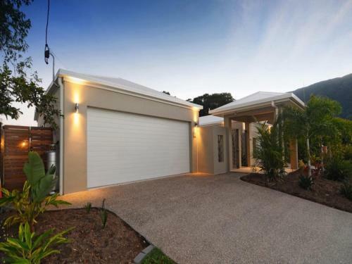 Beach Retreat - Palm Cove