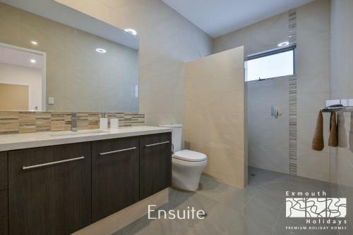 27 Kestrel Place - With Pool And Jetty