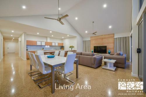27 Kestrel Place - With Pool And Jetty