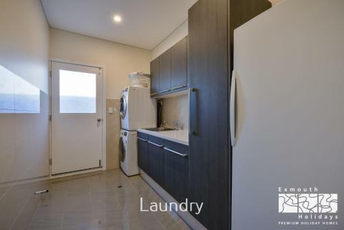 27 Kestrel Place - With Pool And Jetty