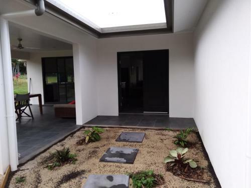 Turtle Reef Bed & Breakfast Cairns