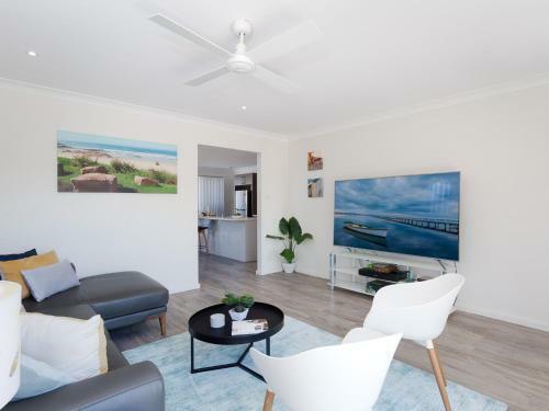 Salt Life No8 6 Corella Cl