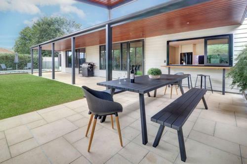 Banksia House - Executive Property Mansfield Vic