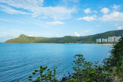 Mermaids Reach On Hamilton Island