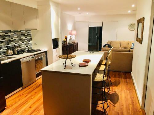 Apartamento Gorgeous 2 Bedroom Townhouse