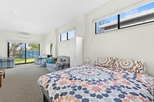 Inveray Beach House 11