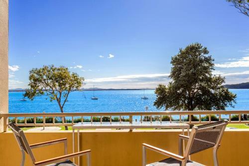 Apartamento Whitesands, Unit 113/41-45 Shoal Bay Road