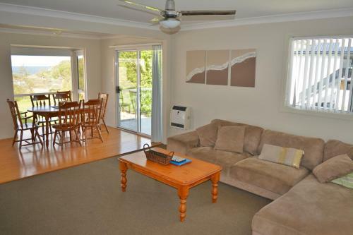 Villa Beachaway Fuller Street 11a & 11b