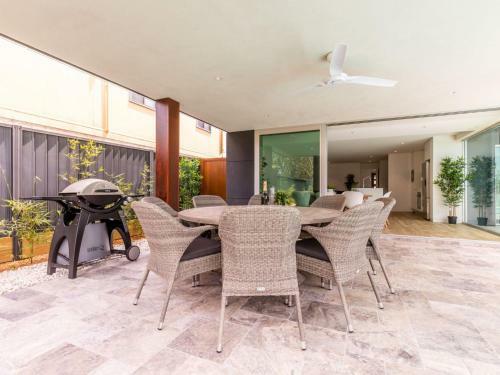 Vukeville Beachfront Luxury With Pool 4pm Check Out Sundays