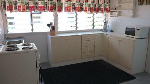 12 Wansfell Street Picnic Bay