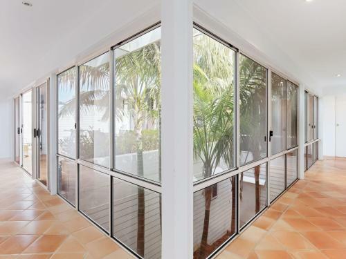Unit 1 44 Danalene Pde Fantastic Waterfront Property With Air Con