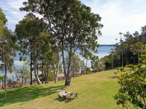 Unit 1 44 Danalene Pde Fantastic Waterfront Property With Air Con