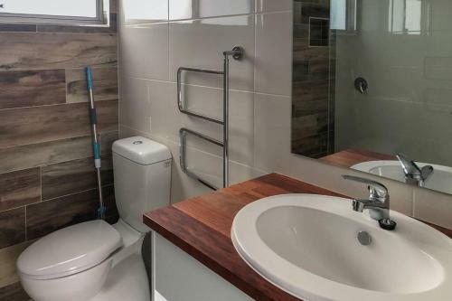 Cdc-625 Beach House Incl.rear 2br Studio