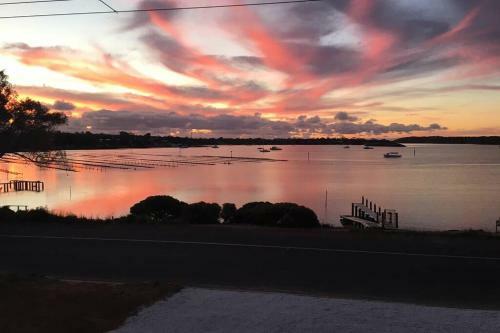 Almonta Apartments On The Water Front