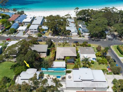 Beachdaze At Hyams 4pm Check Out Sundays