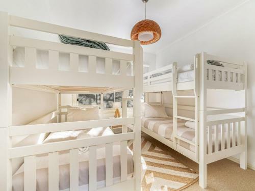 Beach Break At Hyams Beach 4pm Check Out Sundays