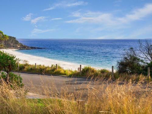Chinamans At Hyams Beach 4pm Check Out Sundays