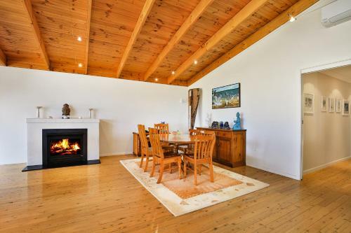 Sea Dream - Pet Friendly - 1 Min Walk To Beach