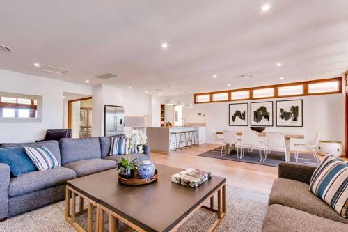 Sapphire Seas Beach House
